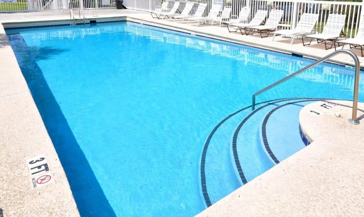 מירטל ביץ' Cherry Grove Villa Close To Beach W Pool מראה חיצוני תמונה